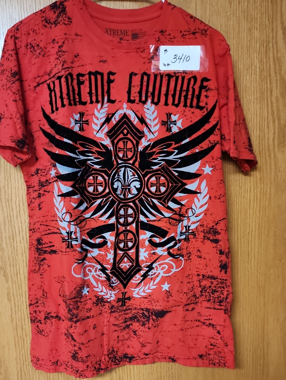 Xtreme Couture Men's Red Graphic Tee M number 3410